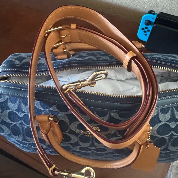 Rowan Large Satchel Bag In Signature Canvas - Picture 10 of 13